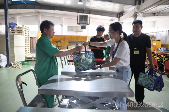 【關(guān)懷】如意公司工會(huì)開(kāi)展夏日送清涼活動(dòng)(圖2)